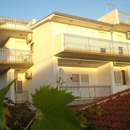 Apartments Nikolas Vodice Exteriör bild
