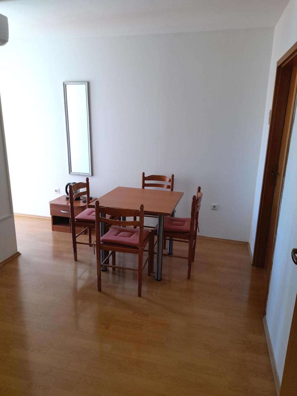 Apartments Nikolas Vodice Exteriör bild
