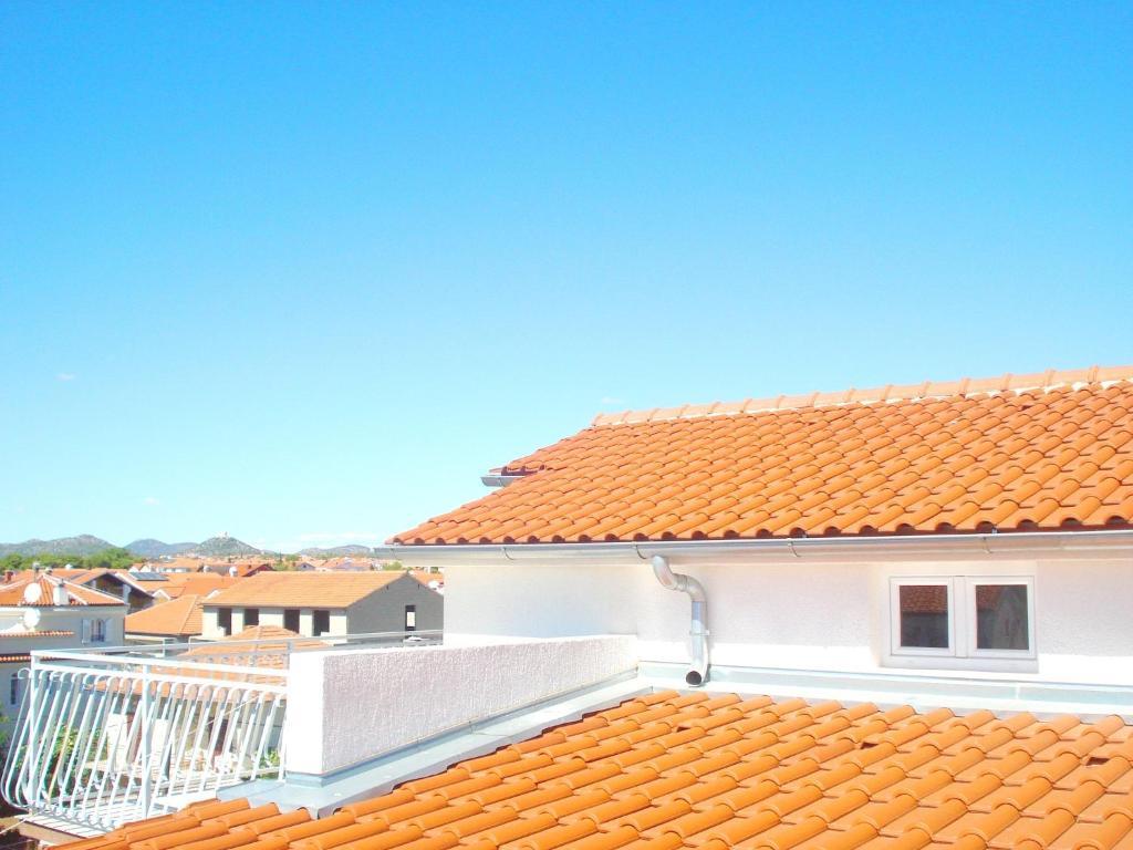 Apartments Nikolas Vodice Rum bild