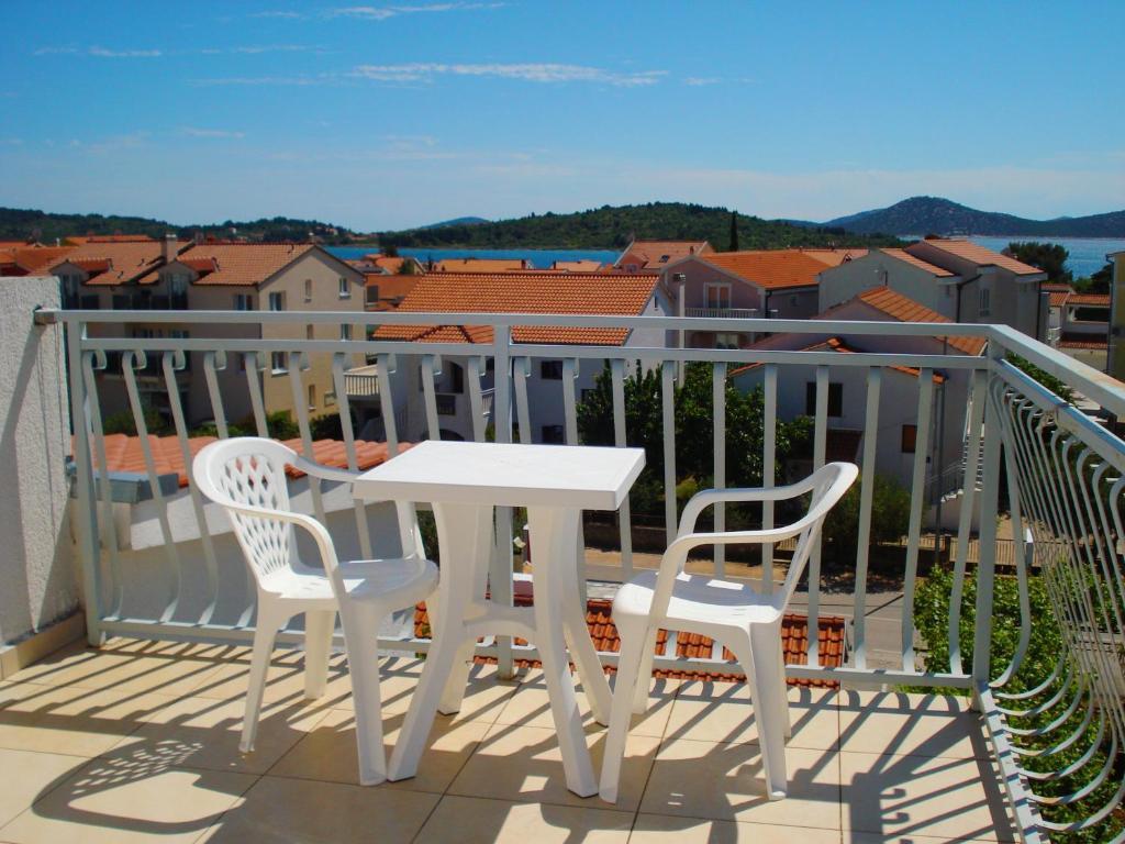 Apartments Nikolas Vodice Rum bild