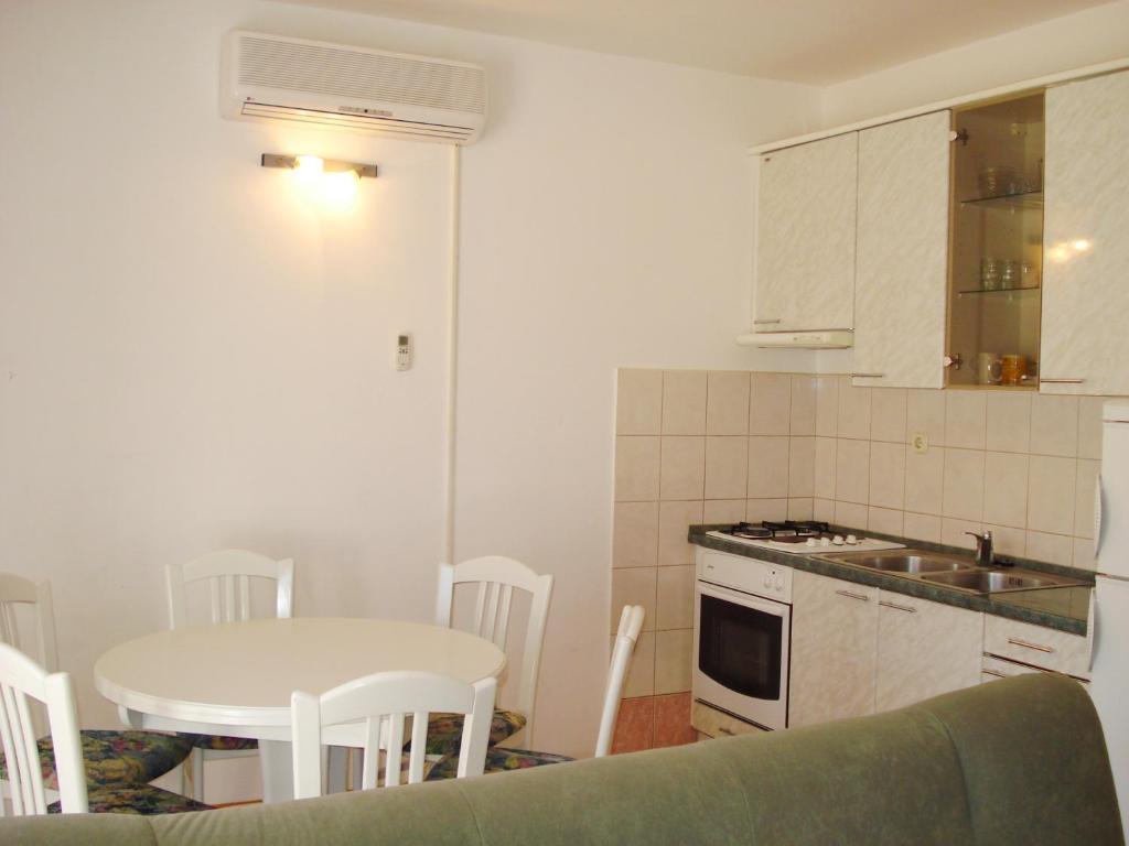 Apartments Nikolas Vodice Rum bild