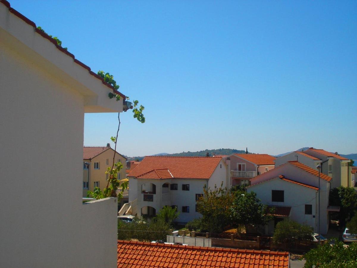 Apartments Nikolas Vodice Exteriör bild